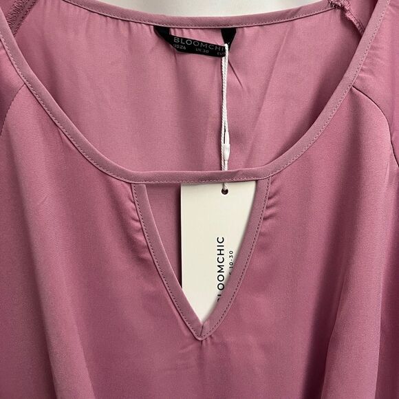 Bloomchic Knotted Front Top - Picture 4 of 5